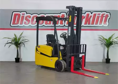 Montacargas Eléctrico (3 ruedas) 2019  Yale ERP040VT (5)