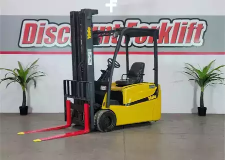 Montacargas Eléctrico (3 ruedas) 2019  Yale ERP040VT (6)