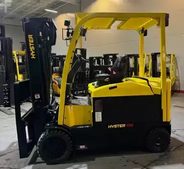 4-Wheel Electric 2021  Hyster E100XN (2)