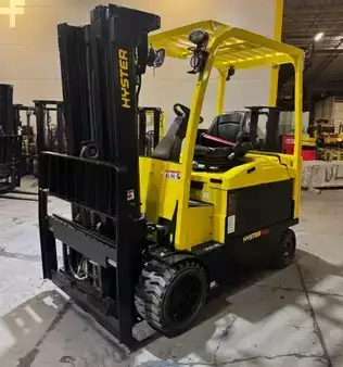 4-Wheel Electric 2021  Hyster E100XN (3)