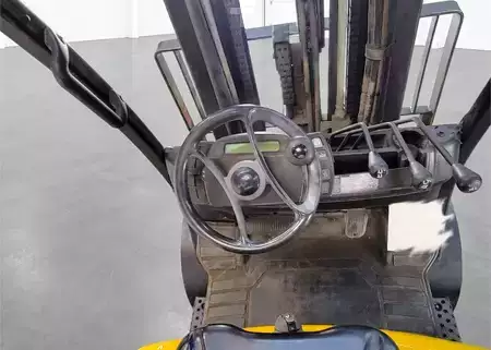 Propane Forklifts 2018  Yale GC080VXBCS (9)