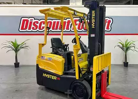 Montacargas Eléctrico (3 ruedas) 2020  Hyster J30XNT (5)