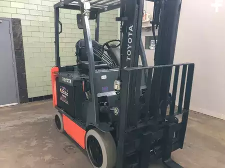 4-Wheel Electric 2018  Toyota 8FBCU32 (6)