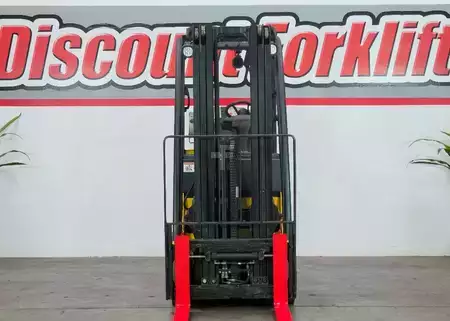 Propane Forklifts 2017  Yale GC030VX (3)