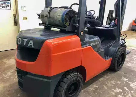 Montacargas GLP 2018  Toyota 8FGU32 (7)