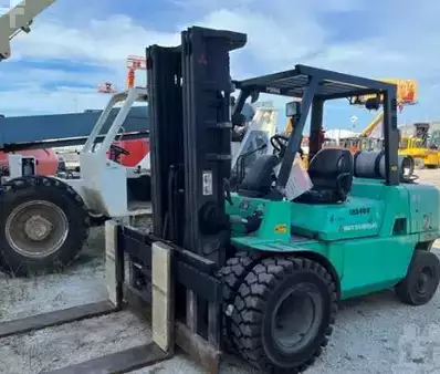 Propane Forklifts 2008  Mitsubishi FG50K-LP (3)