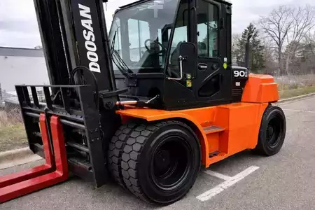 Diesel Forklifts 2016  Doosan D90S-7 (8)