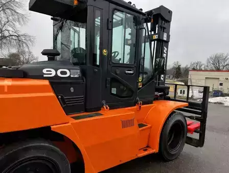 Diesel Forklifts 2016  Doosan D90S-7 (9)