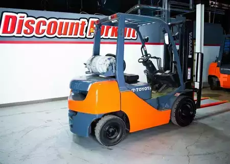 Propane Forklifts 2014  Toyota 8FGU25 (5)