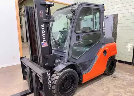 Diesel Forklifts 2019  Toyota 8FD40U (4)