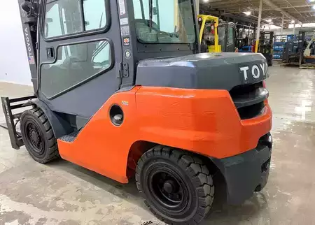 Diesel Forklifts 2019  Toyota 8FD40U (5)