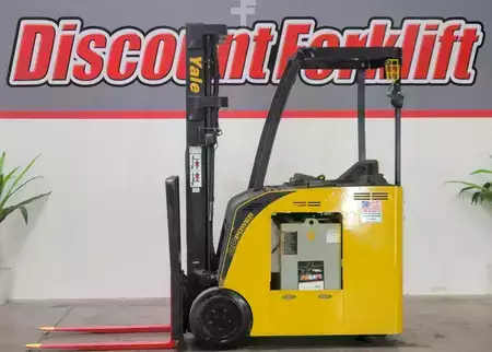 Stand-Up Rider Forklift 2018  Yale ESC030AD (2)