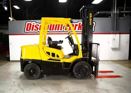 Propane Forklifts 2016  Hyster H80FT (1)