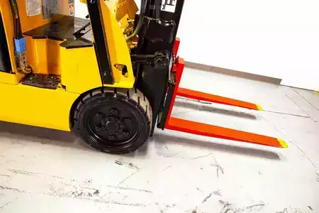 4-Wheel Electric 2017  CAT Lift Trucks EC25N2-AC (6)