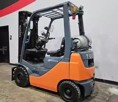 Montacargas GLP 2020  Toyota 8FGU15 (5)