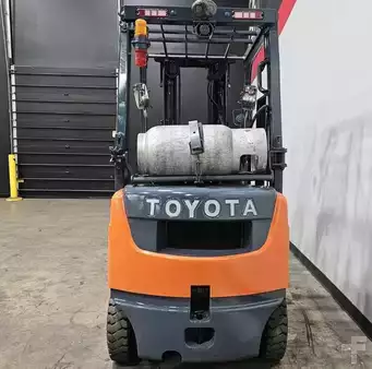 Montacargas GLP 2020  Toyota 8FGU15 (7)