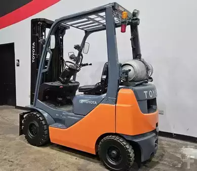 Montacargas GLP 2020  Toyota 8FGU15 (5)