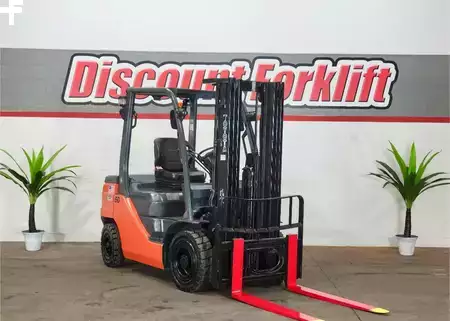 Montacargas diésel 2016  Toyota 8FDU25 (5)