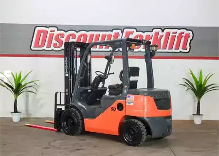 Montacargas diésel 2016  Toyota 8FDU25 (8)