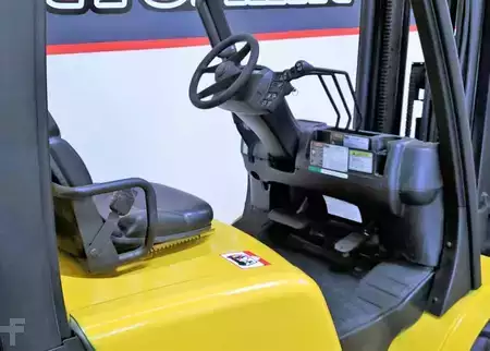 Propane Forklifts 2016  Yale GP060VX (9)