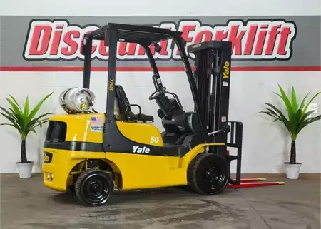 Propane Forklifts 2017  Yale GP050MX (7)