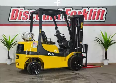 Propane Forklifts 2017  Yale GP050MX (7)