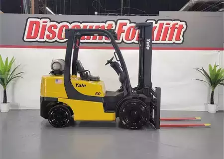 Propane Forklifts 2015  Yale GP060VX (1)