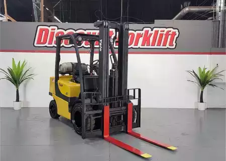 Propane Forklifts 2016  Yale GP060VX (5)
