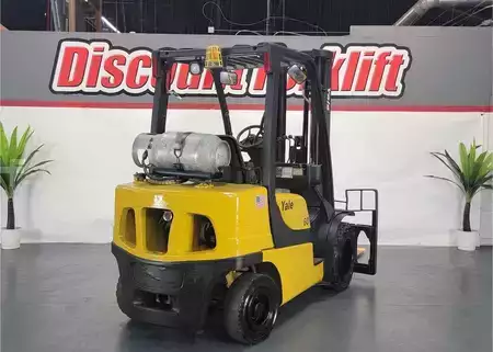 Propane Forklifts 2013  Yale GP060VX (7)
