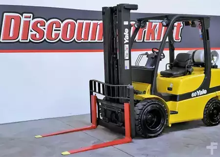 Propane Forklifts 2017  Yale GP060MX (4)