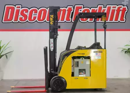 Stand-Up Rider Forklift 2019  Yale ESC030AD (2)