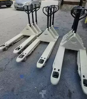 Other - Altra/ Crown x5 Manual Pallet Jack (3)