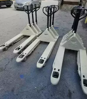 Other - Altra/ Crown x5 Manual Pallet Jack (3)