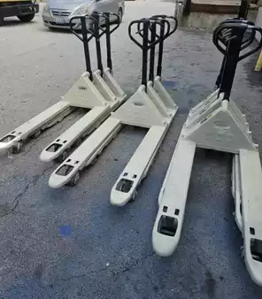 Other - Altra/ Crown x5 Manual Pallet Jack (3)