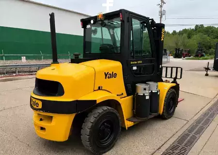 Propane Forklifts 2015  Yale GLP155VXGBV100 (4)