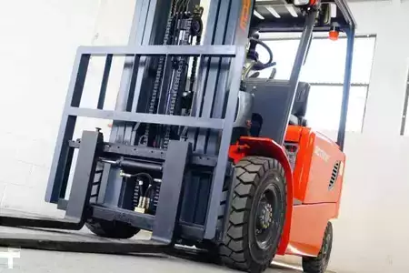 Montacargas Eléctrico (4 ruedas) 2026  Octane FB15 (9)