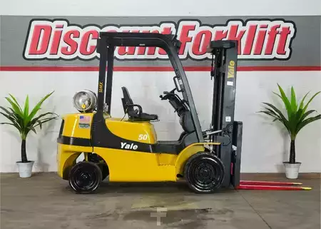 Propane Forklifts 2019  Yale GP050MX (1)