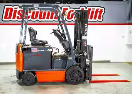 4-Wheel Electric 2019  Toyota 8FBCHU25 (1)