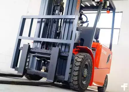Montacargas Eléctrico (4 ruedas) 2026  Octane FB25 (9)