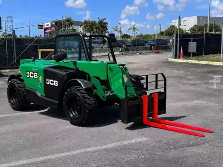 Manipulador Telescópico fijo 2017  JCB 525-60 (6)