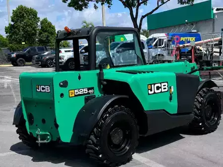Manipulador Telescópico fijo 2017  JCB 525-60 (8)