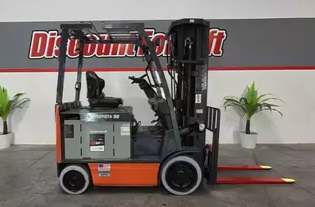 4-Wheel Electric 2022  Toyota 8FBCHU25 (1)