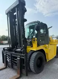 Diesel Forklifts 2015  Hyundai 130D-9 (2)