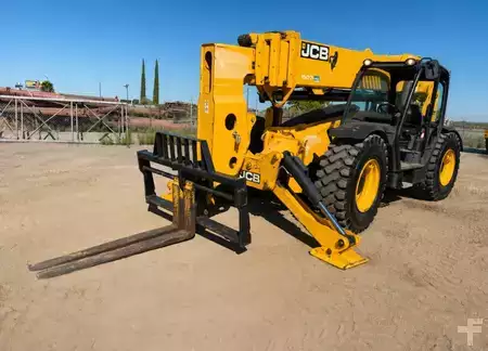 Manipulador Telescópico fijo 2024  JCB 510-56 (3)