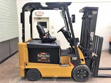 Eléctrica de 4 ruedas 2009  CAT Lift Trucks E6000 (10)