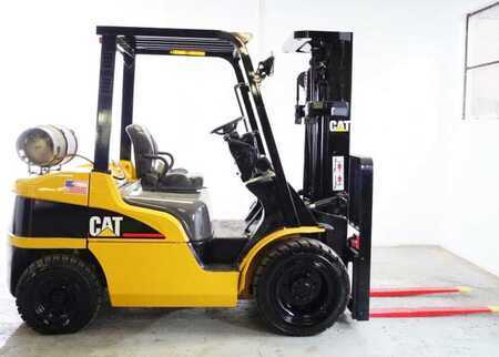 Propane Forklifts 2004  CAT Lift Trucks P5000 (1)