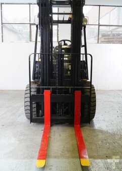 Propane Forklifts 2004  CAT Lift Trucks P5000 (3)