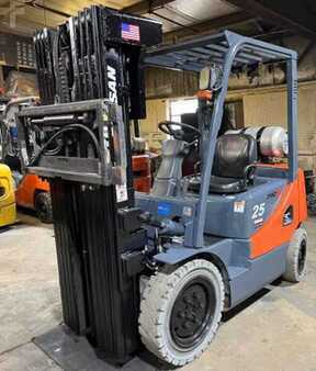 Doosan G25E-5