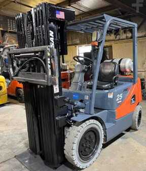 Doosan G25E-5