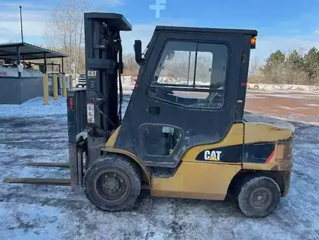 Diesel Forklifts 2019  CAT Lift Trucks DP33N (1)
